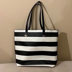 Stella & Dot Fillmore Tote